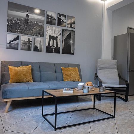 Thalia Apartments Каламата Экстерьер фото