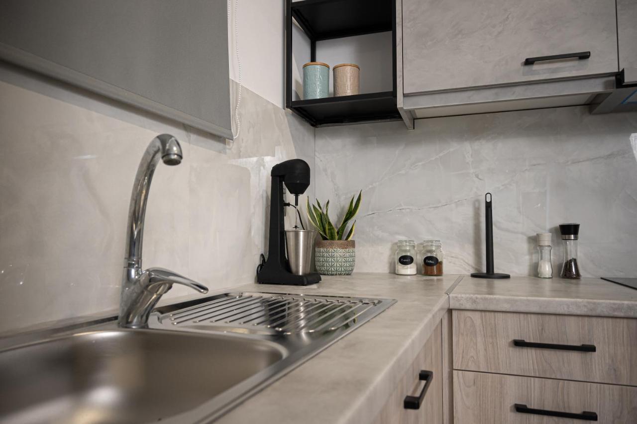 Thalia Apartments Каламата Экстерьер фото
