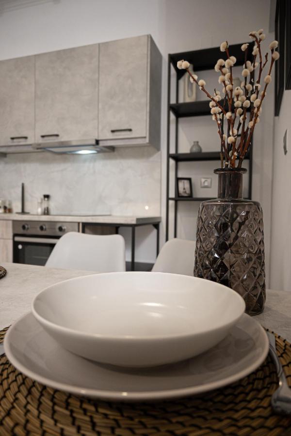 Thalia Apartments Каламата Экстерьер фото